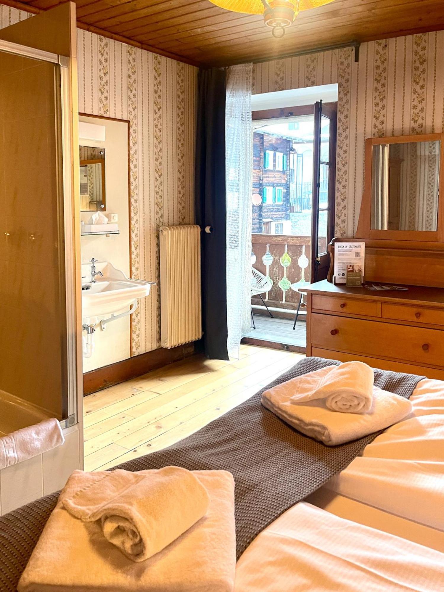 Du Glacier Boutique & Traditions Hotel フィエッシュ エクステリア 写真